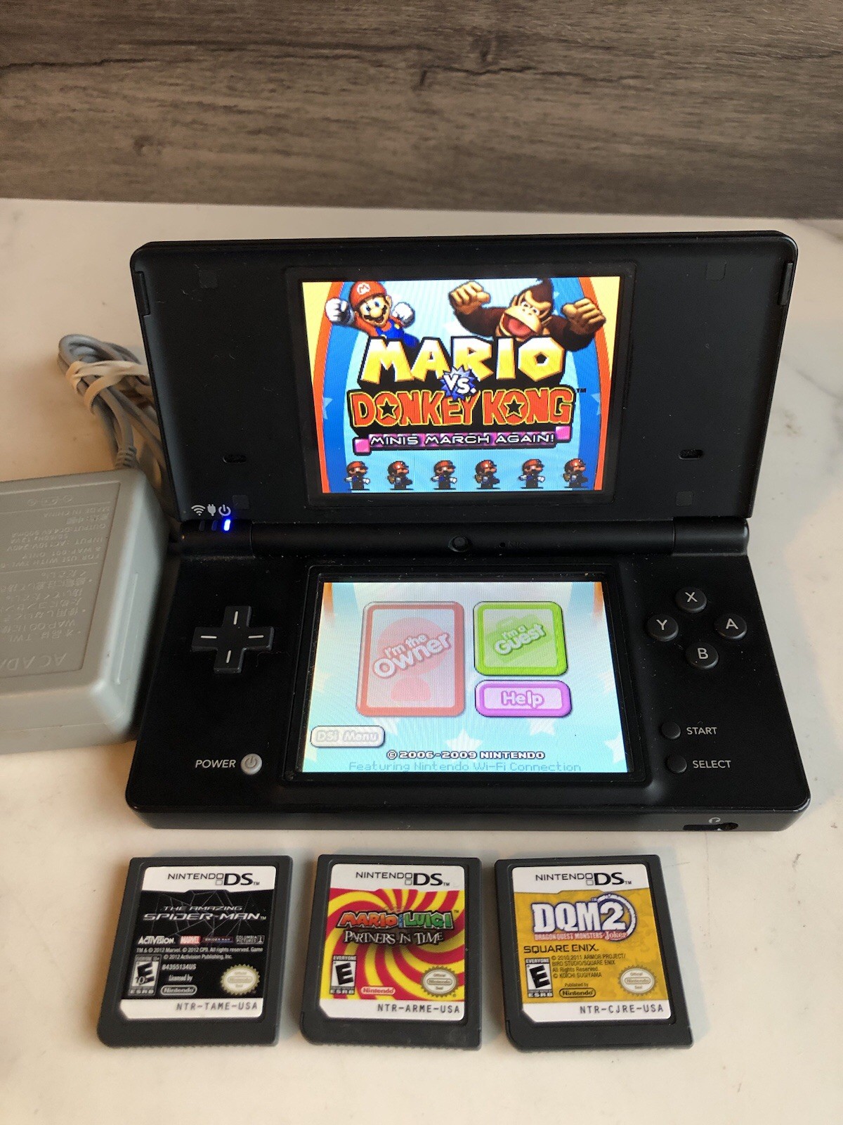 Nintendo DSi Matte Black Video Game Console 4 Games Lot w/ Charger Dragon Quest