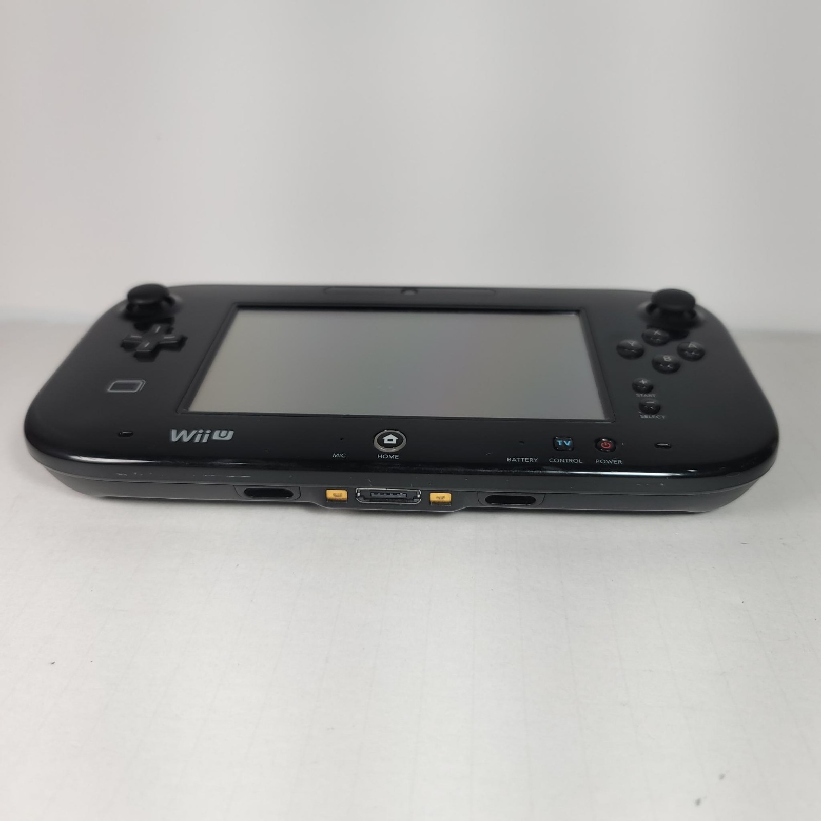 Nintendo Wii U 32GB Black Console Bundle w/ GamePad Power Cable & 2 Games TESTED
