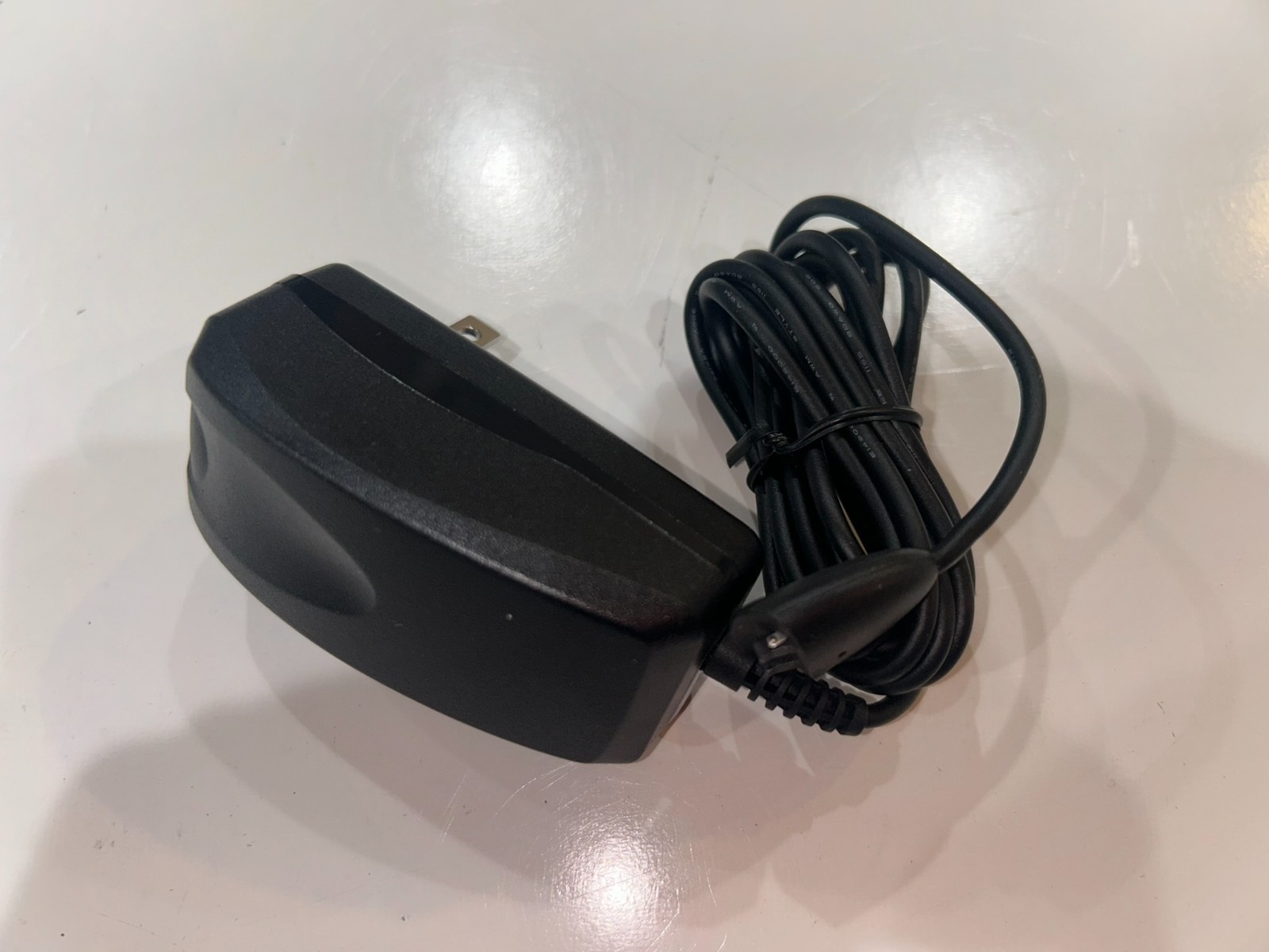 Tapwave Zodiac 2 w OEM AC Adapter and New Hard Metal Carrying Case + Earbuds #2