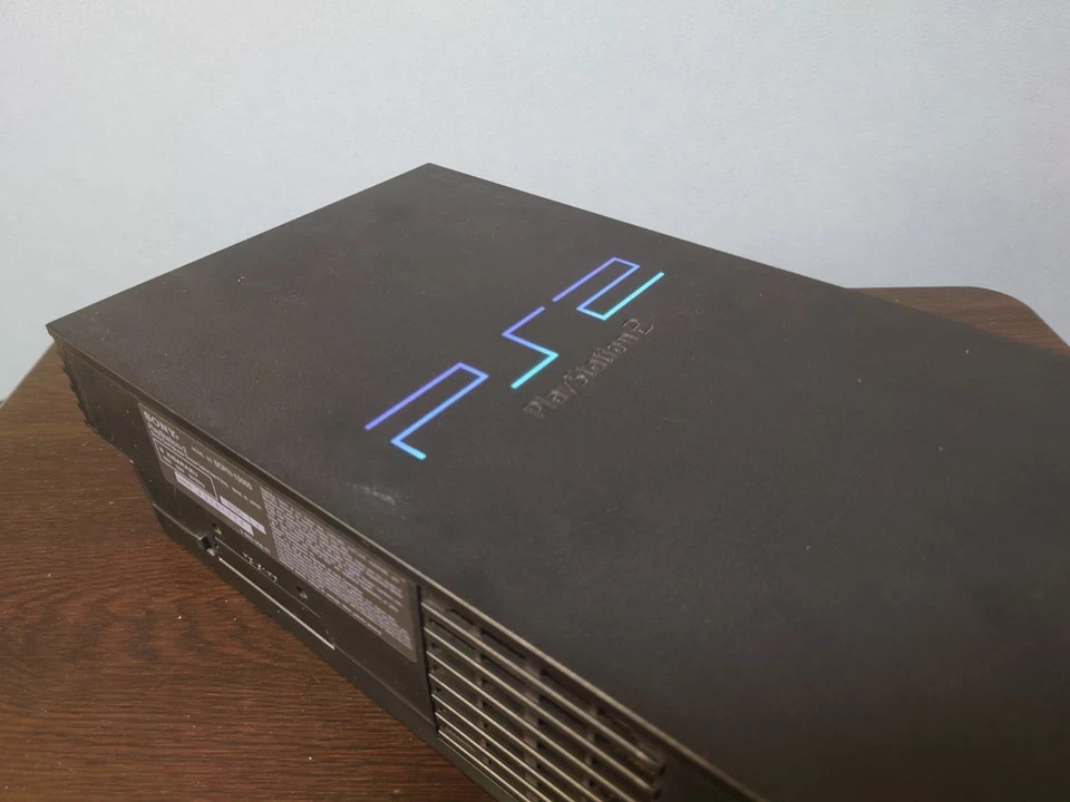 Playstation 2 W/Box 100% Original NTSC-J Japan + Controller SCPH-15000 w/ FF7