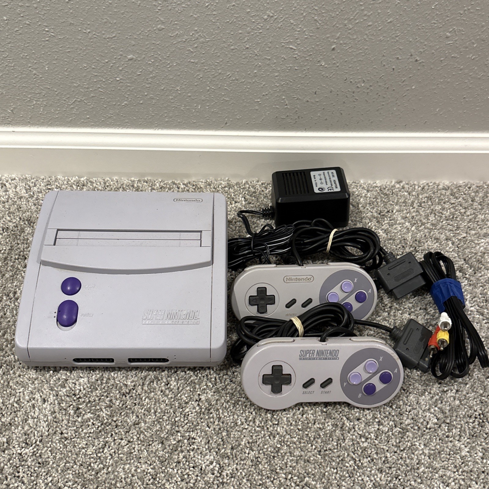 Super Nintendo Entertainment System SNES Jr. Console SNS 101 Tested & Works Auth