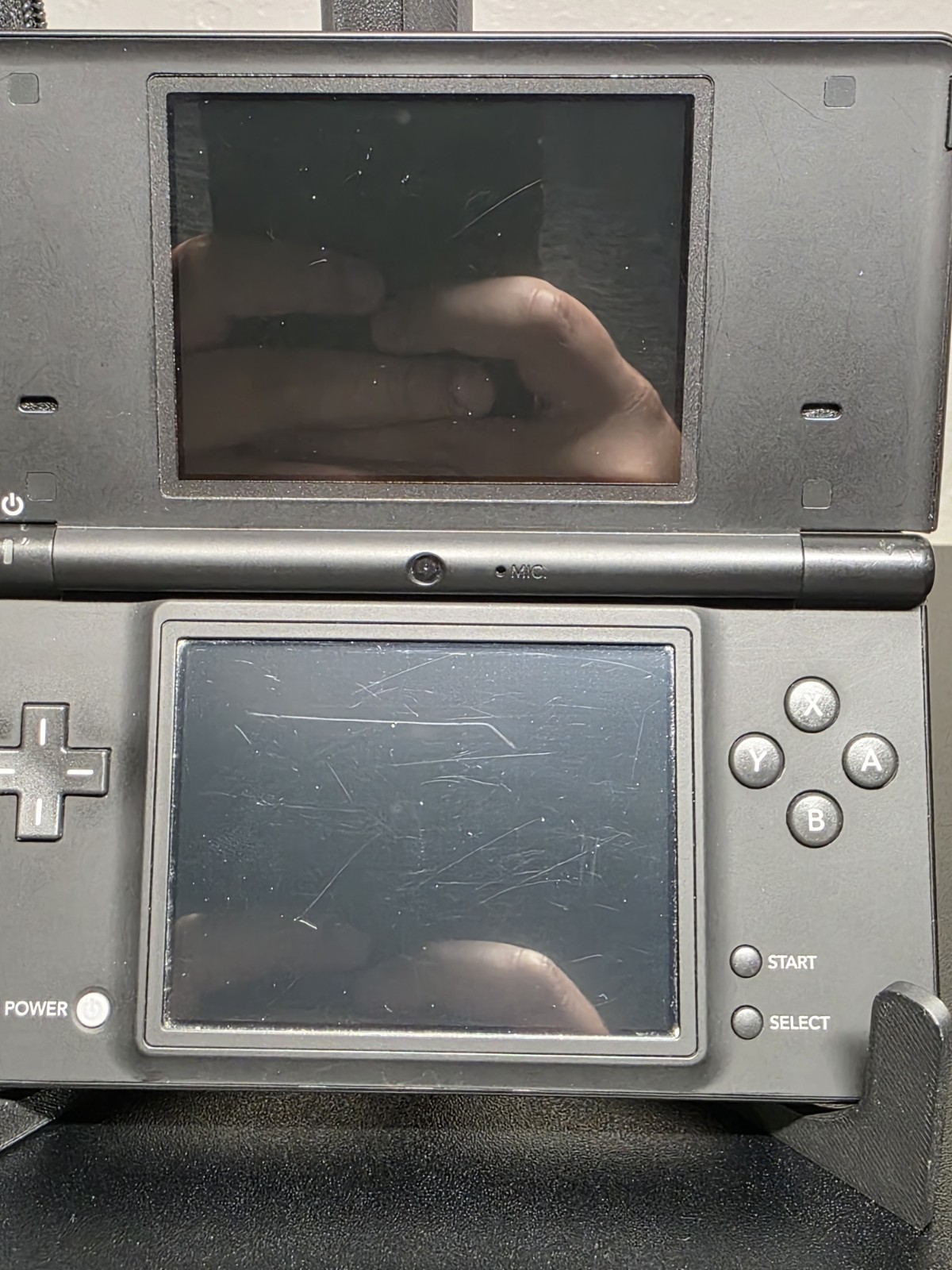 Nintendo DSi Console Bundle Black w/ Charger, Carrying Case, 4 Games & Cartridge