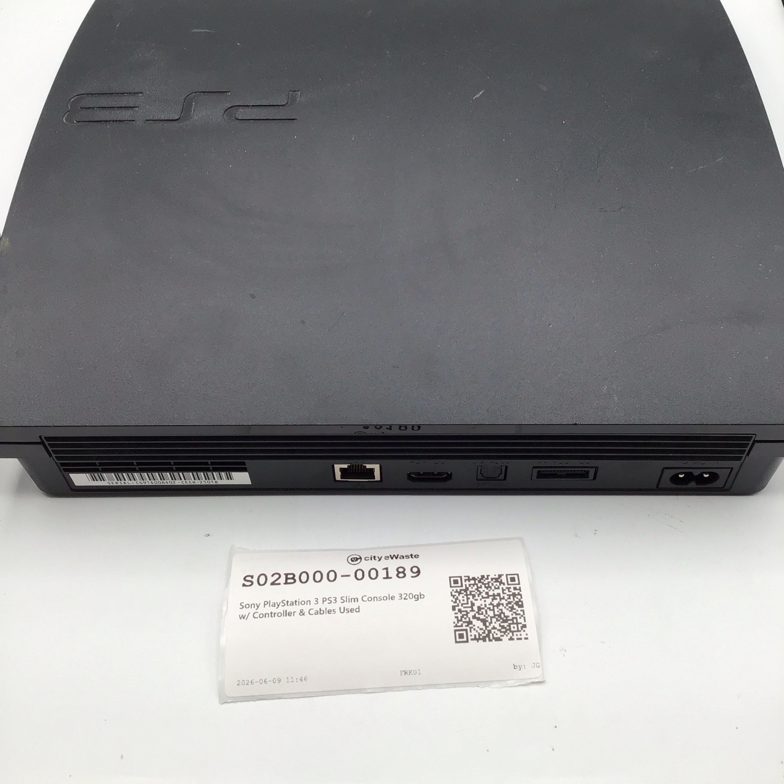 Sony PlayStation 3 PS3 Slim Console 320gb w/ Controller & Cables Used