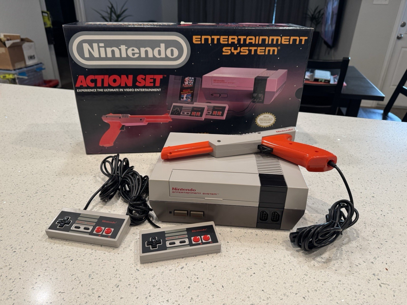 EXCELLENT CONDITION !!! Nintendo Entertainment System Action Set