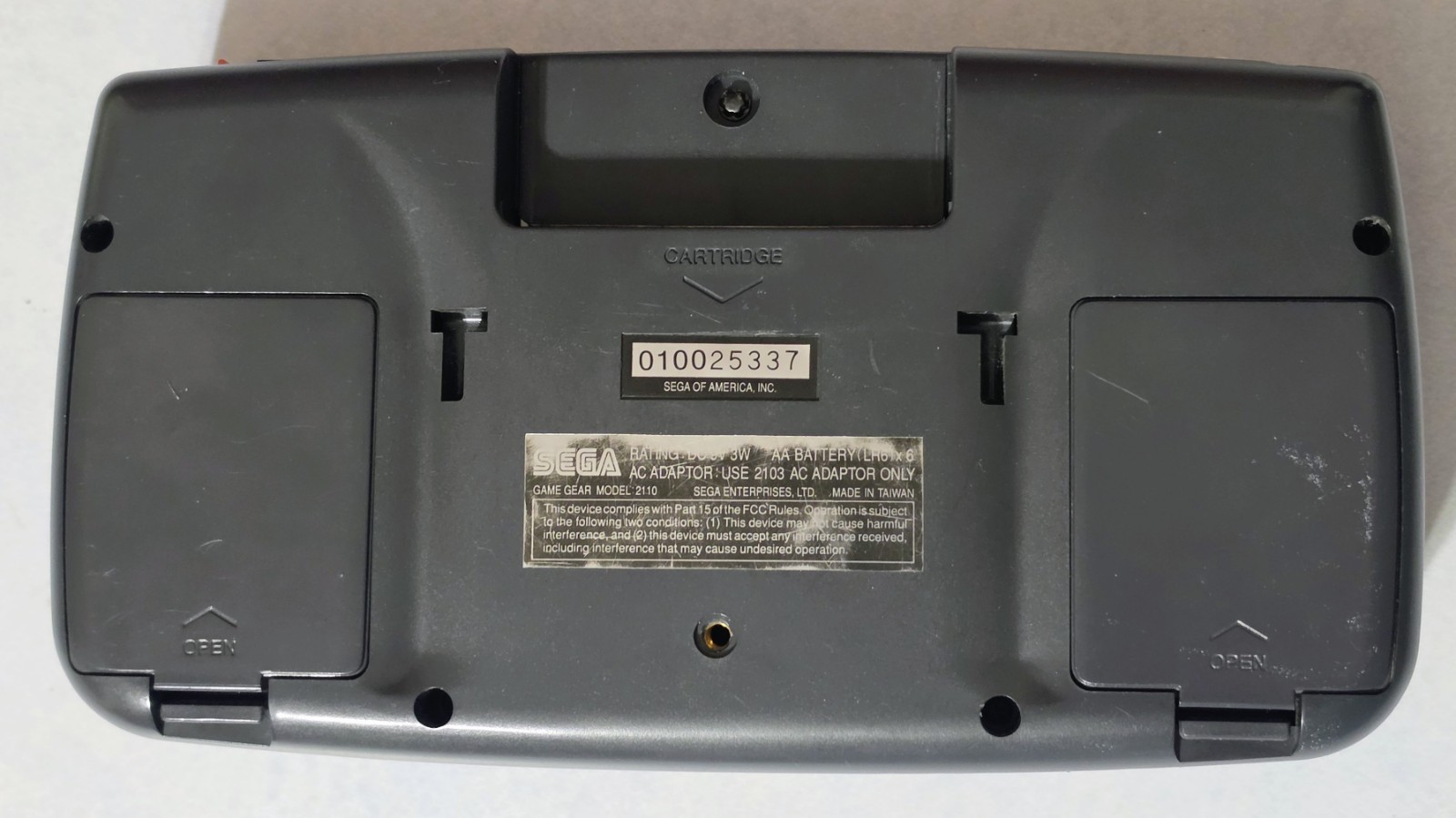 Sega Game Gear Handheld Console – Recapped w/ Car Adapter