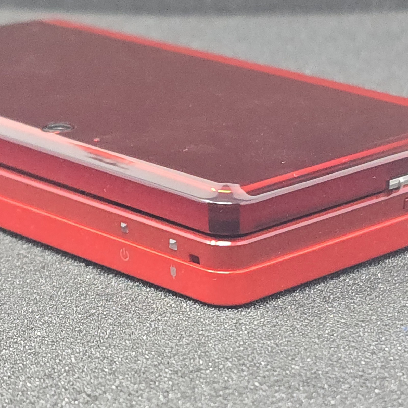 Nintendo 3DS Handheld System Flame Red CTR-001 w/ Charger TESTED