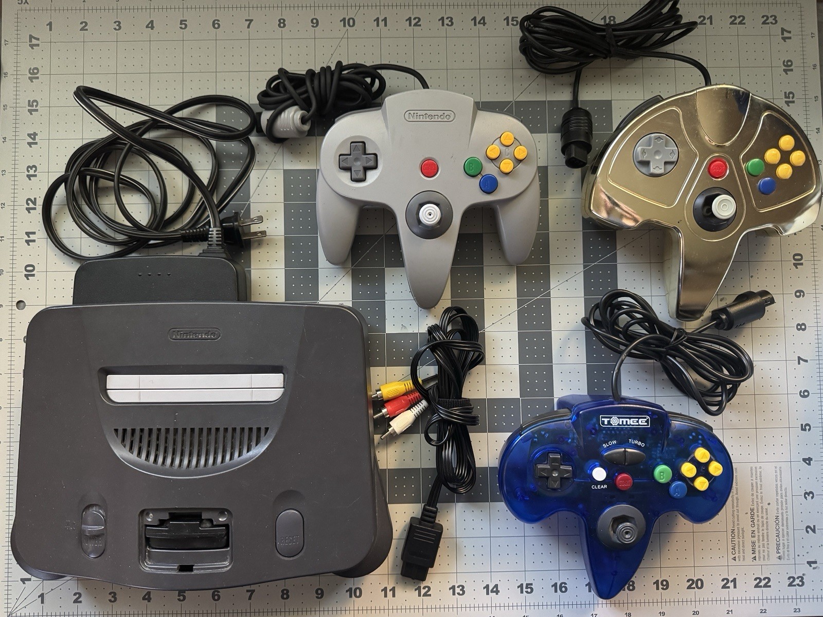 Nintendo 64 Gray Console Bundle w/ 3 Controllers, AV/Power, Multiplayer