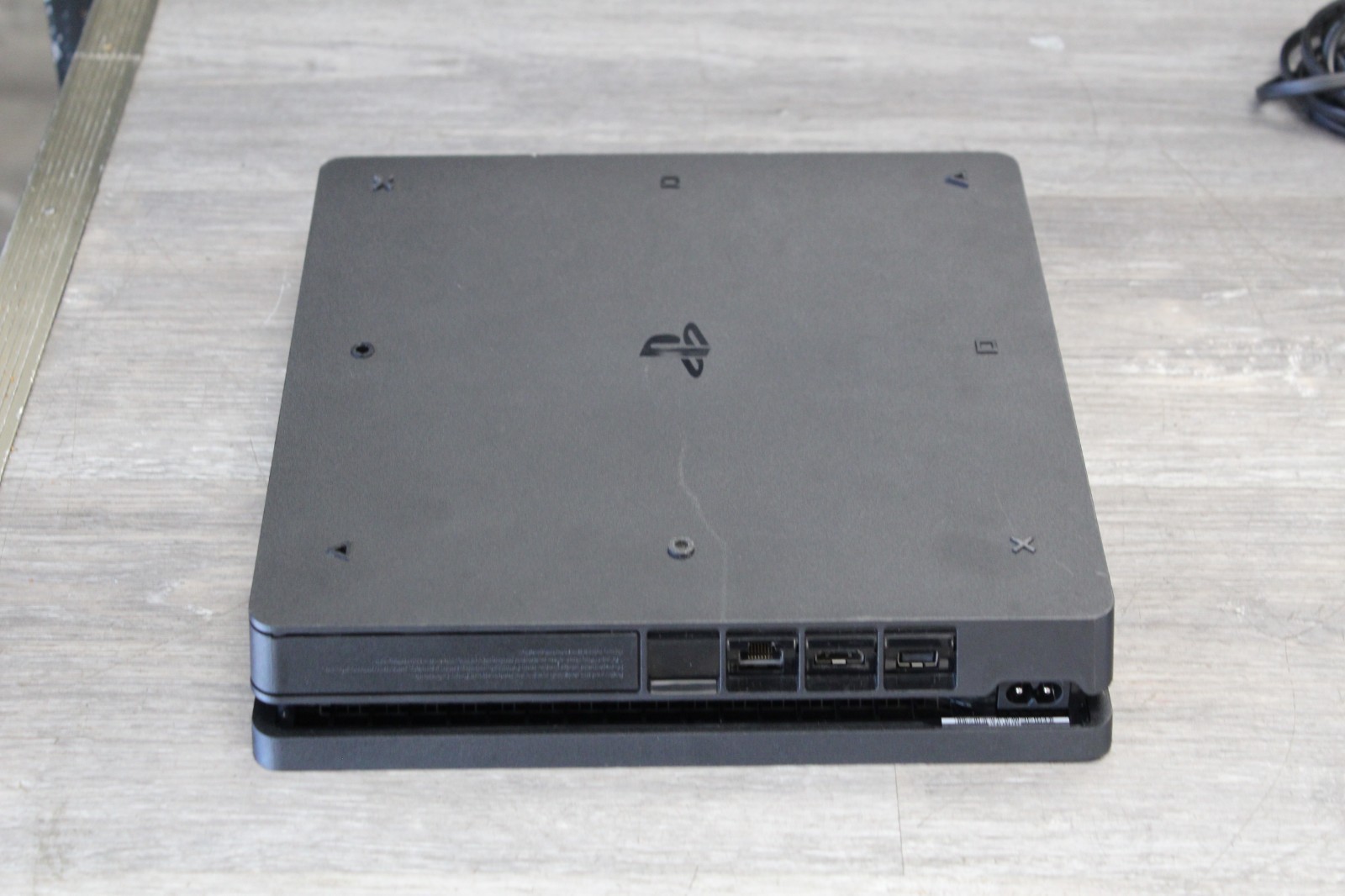 Sony PlayStation 4 Slim 1TB Console – Jet Black CUH-2215B w/Blue/Red Controller