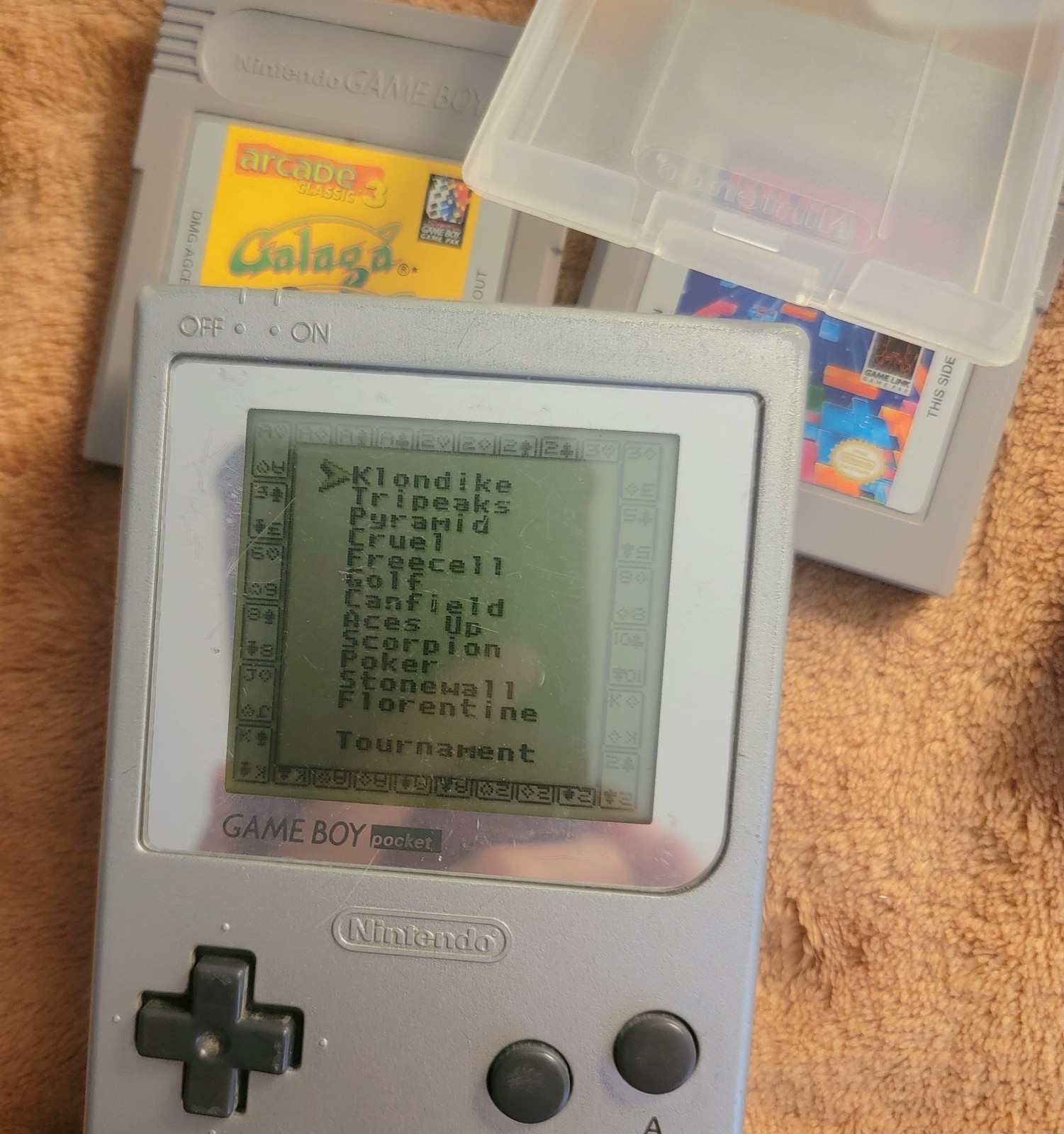 Nintendo Game Boy Handheld System and 5 games, Includes Galaxia and Tetris