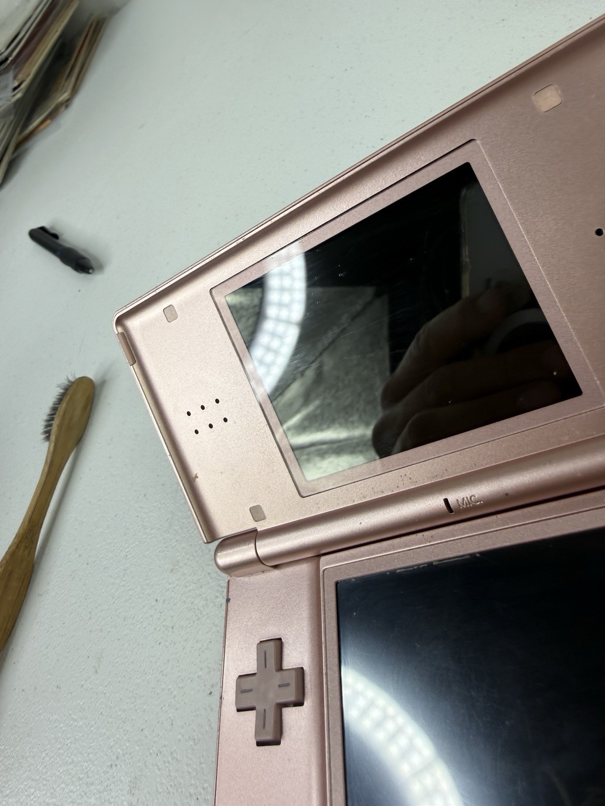 Nintendo DS Lite Metallic Rose Bundle – Games + Charger