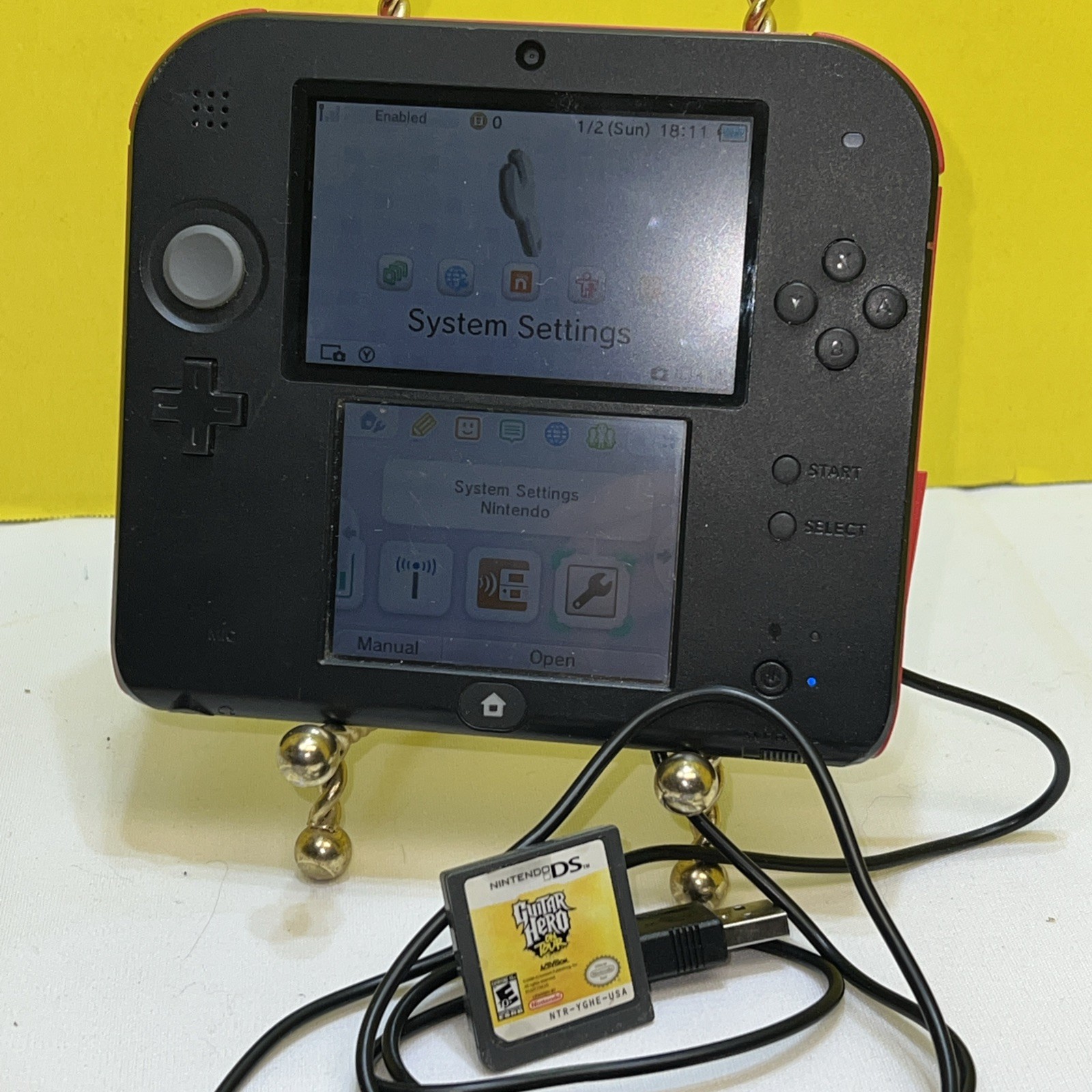 Nintendo 2DS Handheld Game Console FTR-001 Blk/Red Tested + Guitar Hero On Tour
