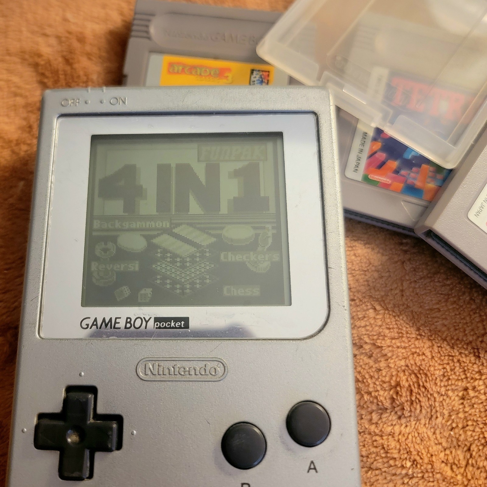 Nintendo Game Boy Handheld System and 5 games, Includes Galaxia and Tetris