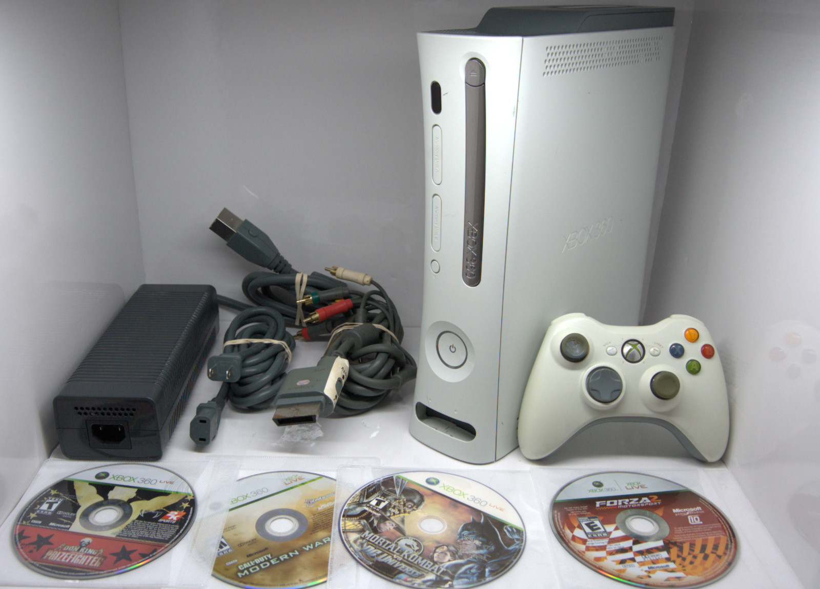 Microsoft Xbox 360 60GB White Console Fat Falcon Bundle Controller Halo 4 Tested