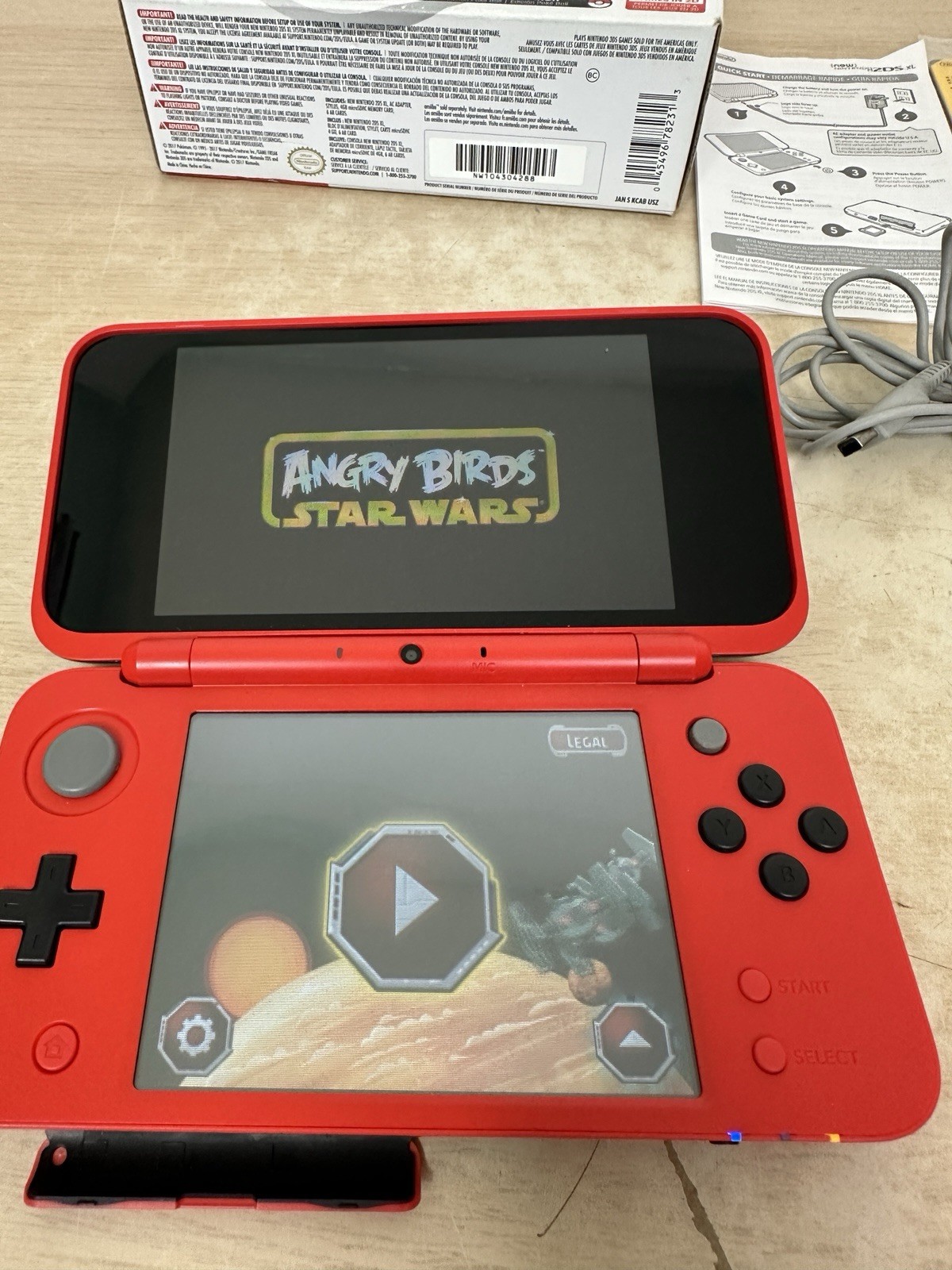Nintendo 2DS XL PokeBall Edition – Complete In Box CIB – USA Model – Pokemon