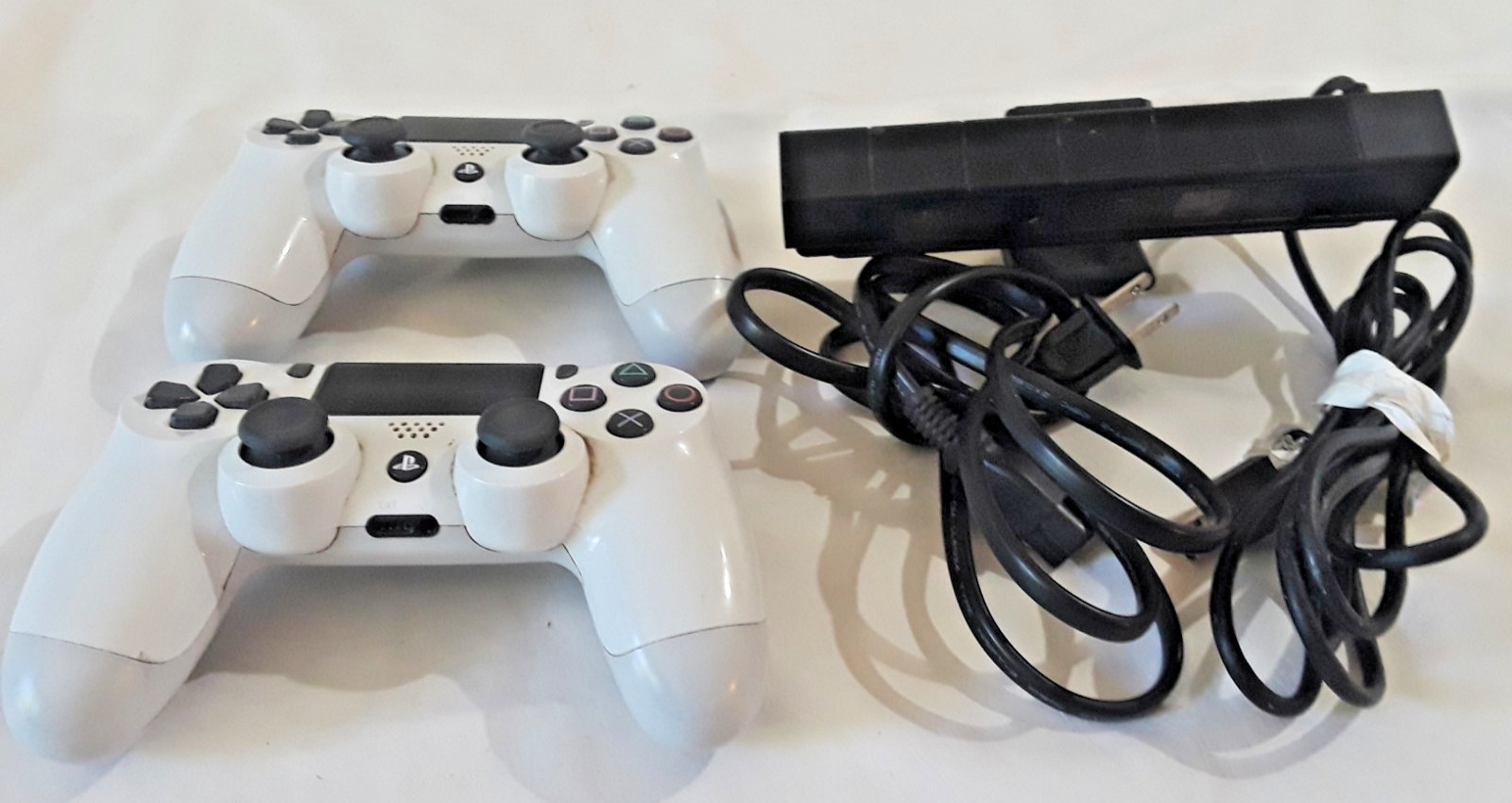 Sony Playstation PS4 CONSOLE LOT x 3 w/ original Boxes + controllers, camera
