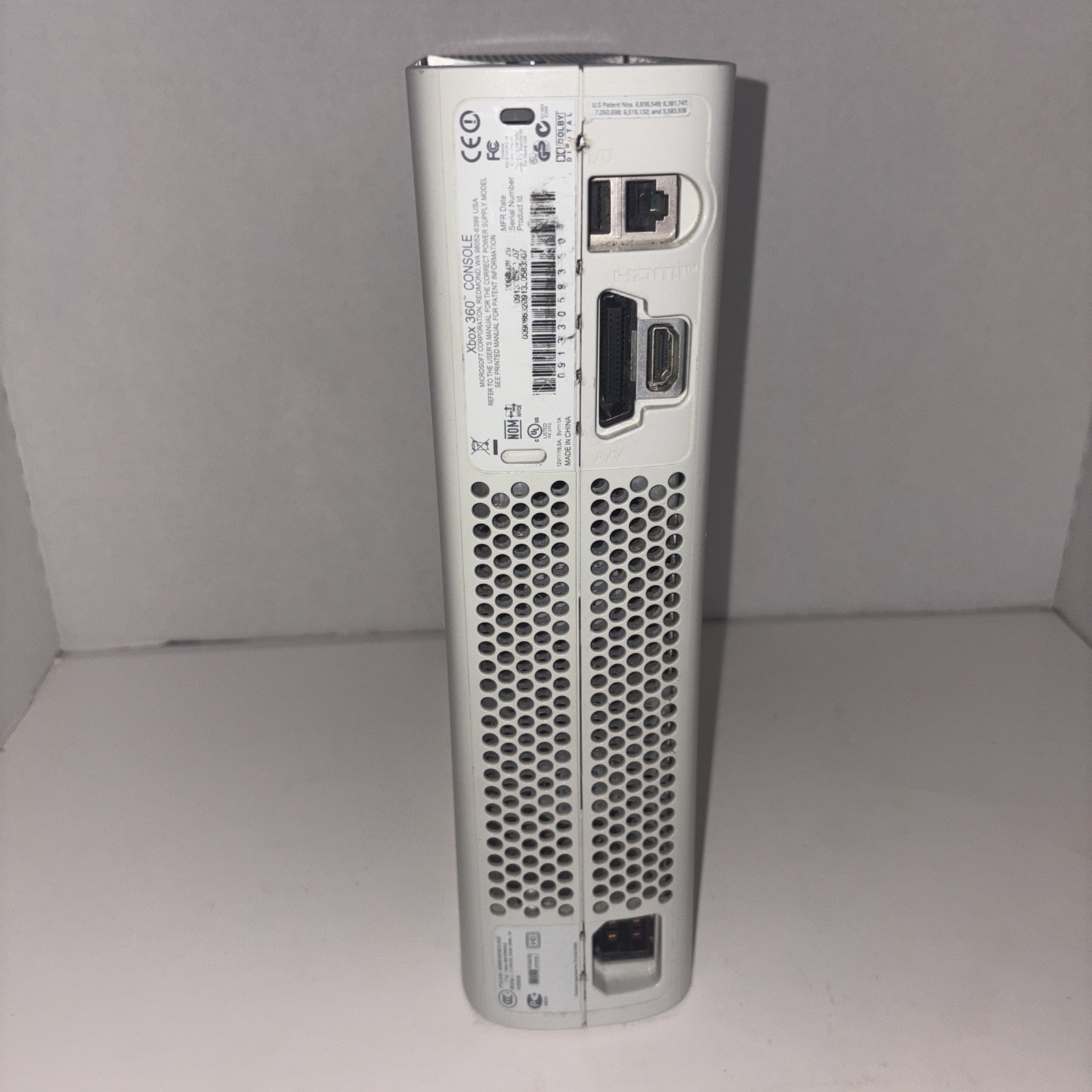 Xbox 360 White Untested or for Parts & Repair Only No Cords No Controller No HDD