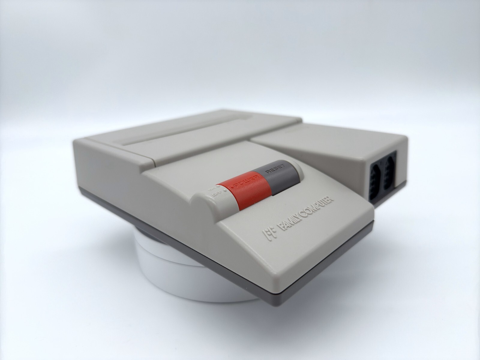 AV Famicom (HVC-101) Top Loader with Tim Worthington’s NESRGB 4.3, recap & more!