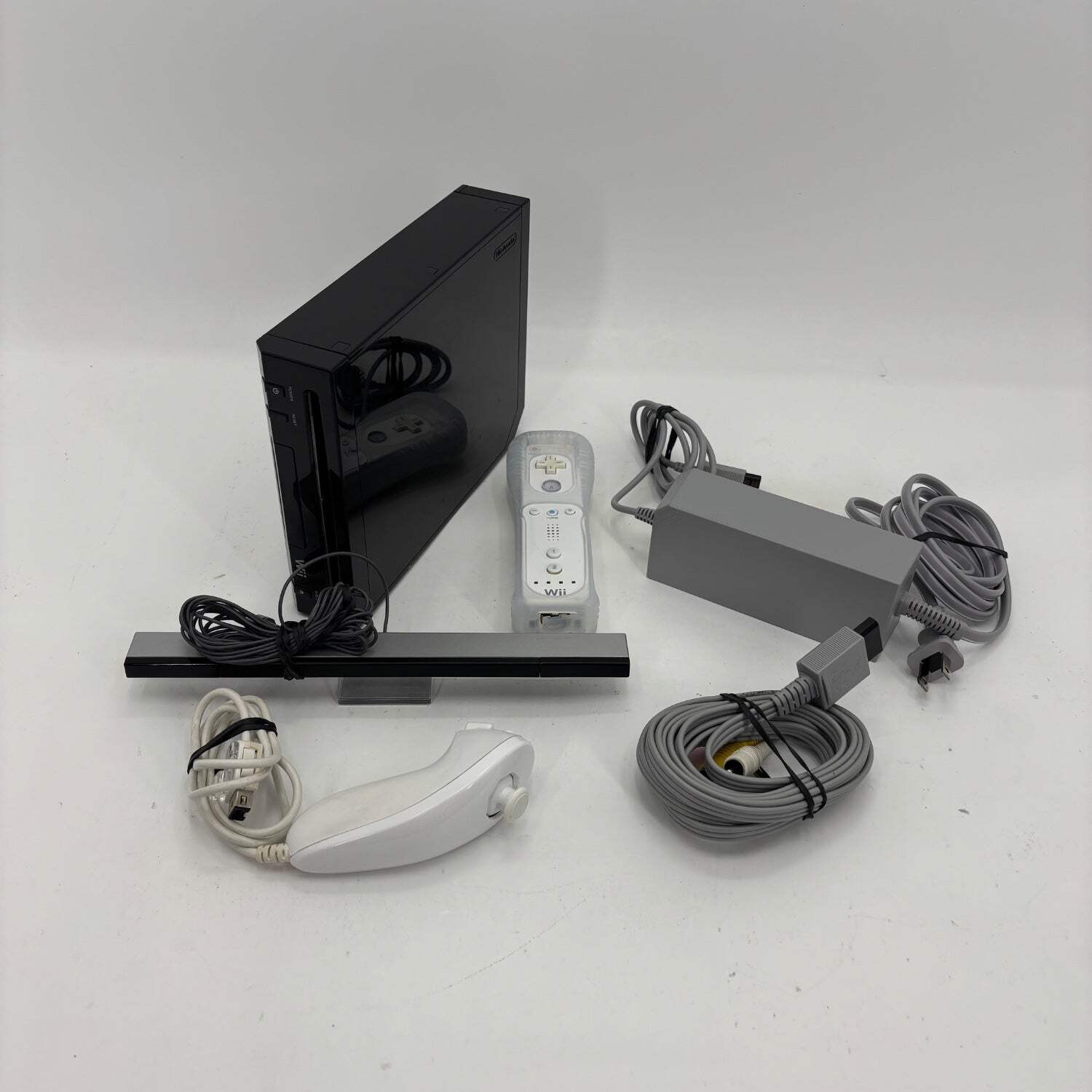 Nintendo Wii Console Gaming System RVL-001 Black