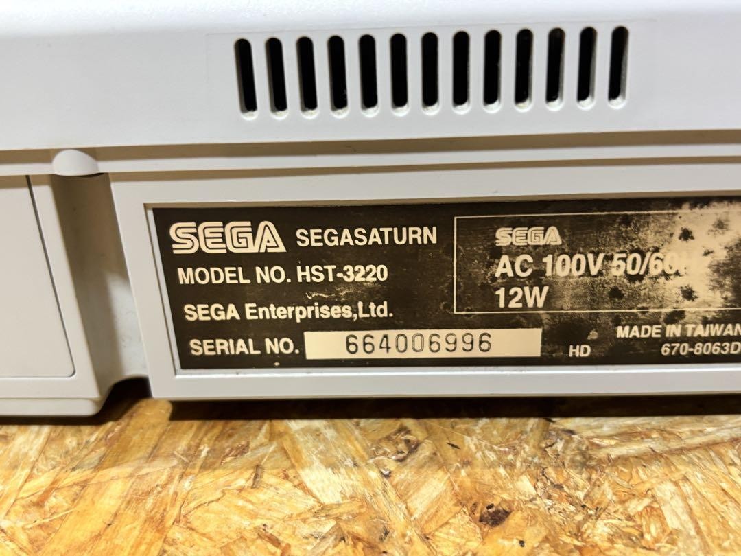 Sega Saturn Console + controller NTSC-J HST-3220 white Tested s1313M