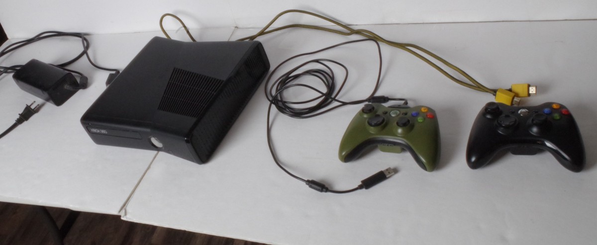 XBox 360 S Slim 250GB Black Video Game Console with 2 controllers plus HDMI