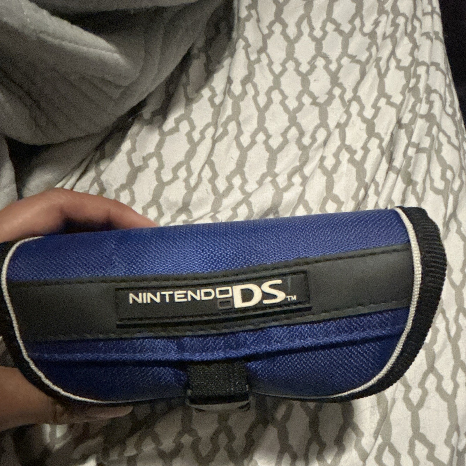 Nintendo DS Black Handheld System Touchscreen Headphone Jack w/ Carrying Case
