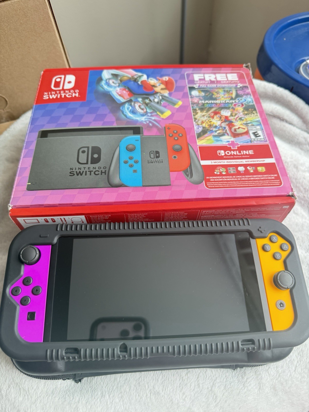 Nintendo Switch Full Set with Console, Charging Case, Controller