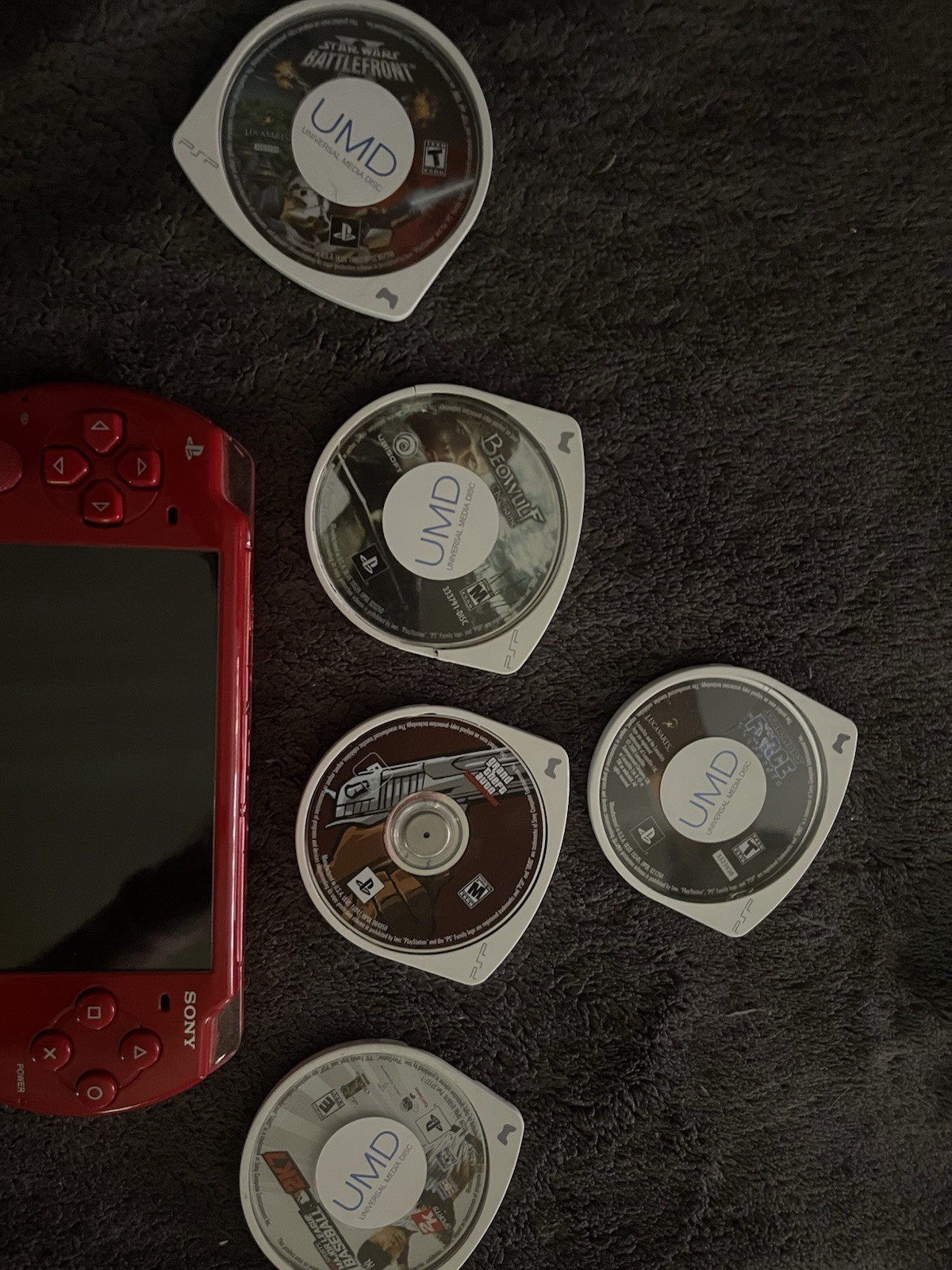 Sony PSP-2001 Red God of War Console Bundle w/UMD Discs Case(No battery/Charger)