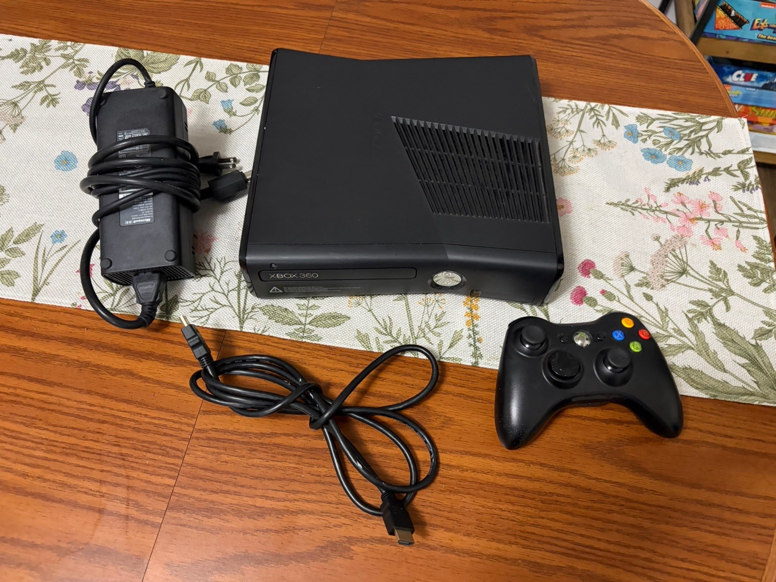 Microsoft Xbox 360 S Slim Console Bundle w/ Controller Power Cable HDMI