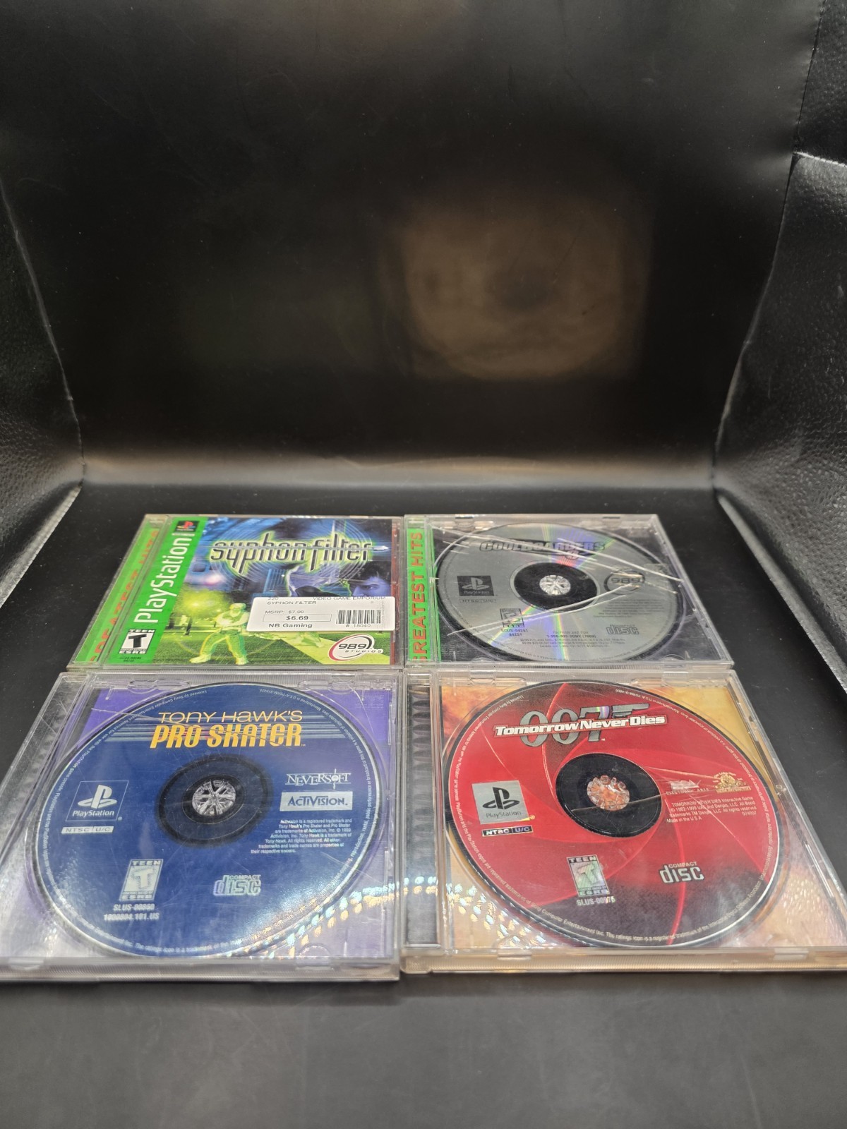 PlayStation 1 Lot: PS1 Original 1997 Console, Controller, and 4 games.