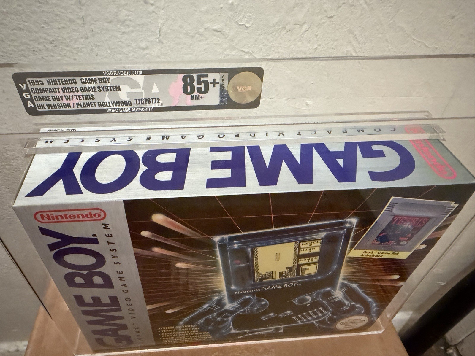 1995 VGA 85+ Sealed Nintendo Game Boy w/ Tetris UK PLANET HOLLYWOOD EDITION