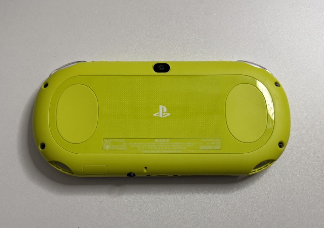 PS Vita PCH-2000 W/ Charger and 128 Gb Card (READ DESCRIPTION)