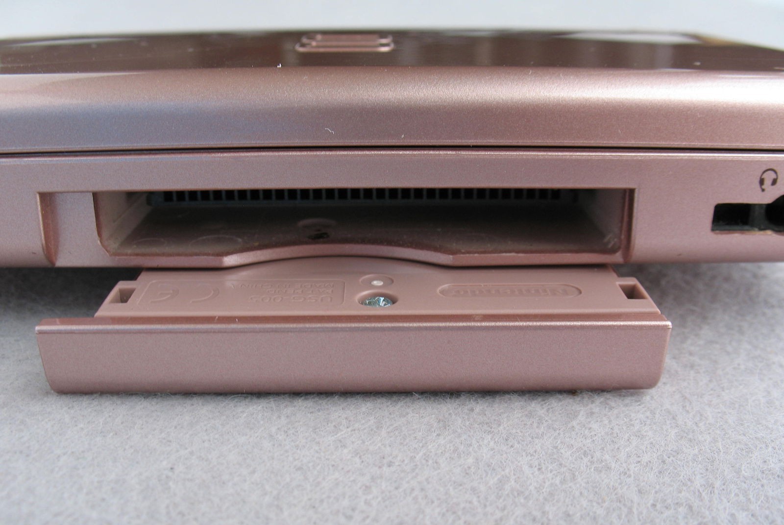 Nintendo DS Lite Metallic Rose UGS-001 bundle