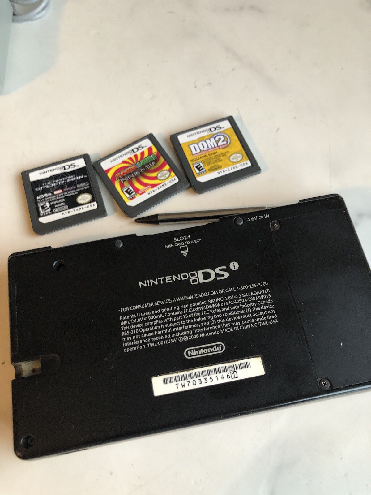 Nintendo DSi Matte Black Video Game Console 4 Games Lot w/ Charger Dragon Quest