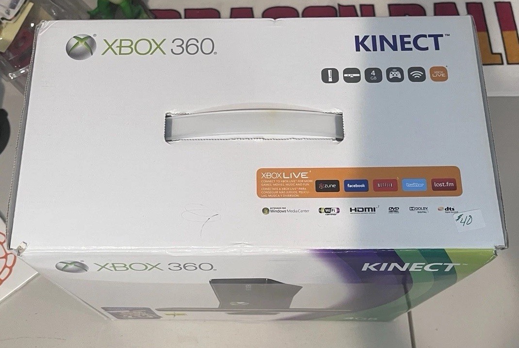xbox 360 S 4gb console with kinect, Games, & Extra Controller