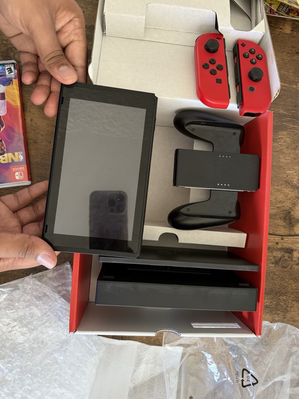 Nintendo Switch Used Red With 128gb SD Card NBA2k 2023 Game
