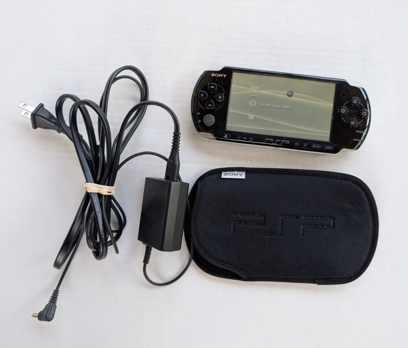 READ PSP 3001 Handheld Console w/ Charger Battery & Memory Stick Working Sony