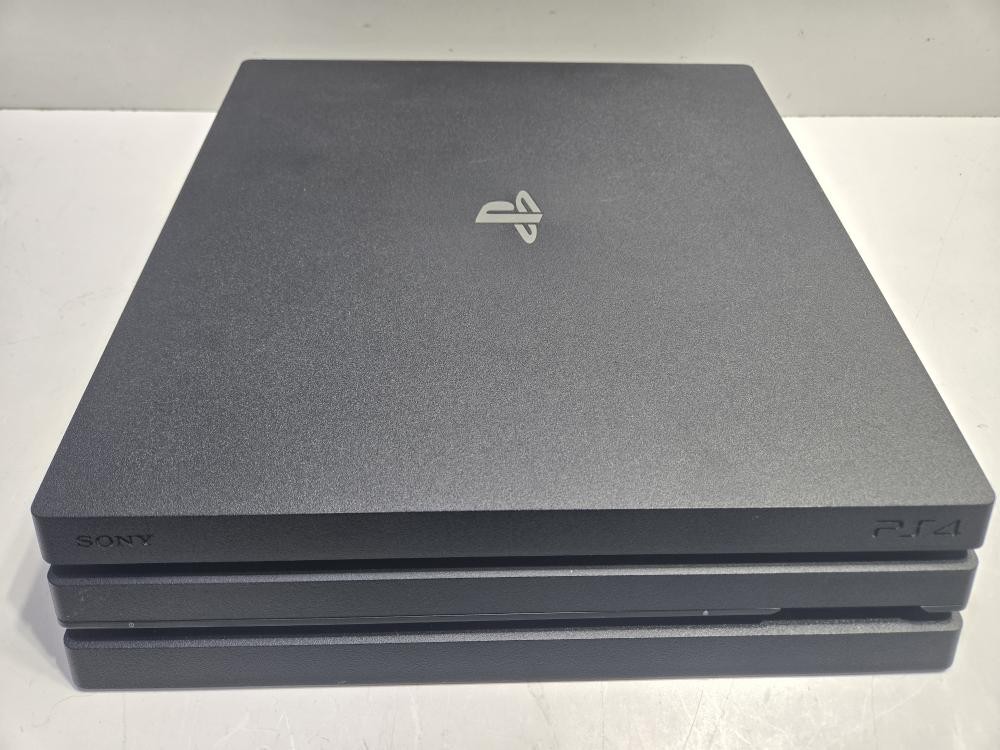 SONY PLAYSTATION 4-PRO-1TB (P11032901)
