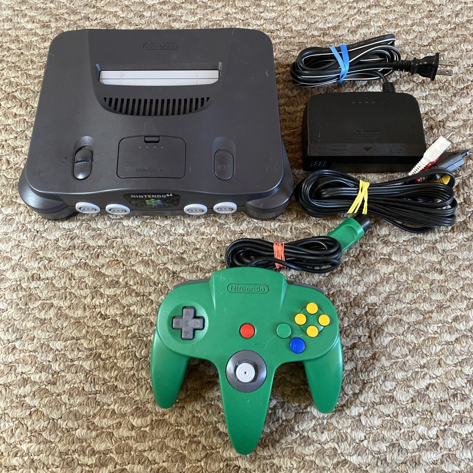 Nintendo 64 Black Console N64 w/ Green Controller Power & AV Cables ALL OEM