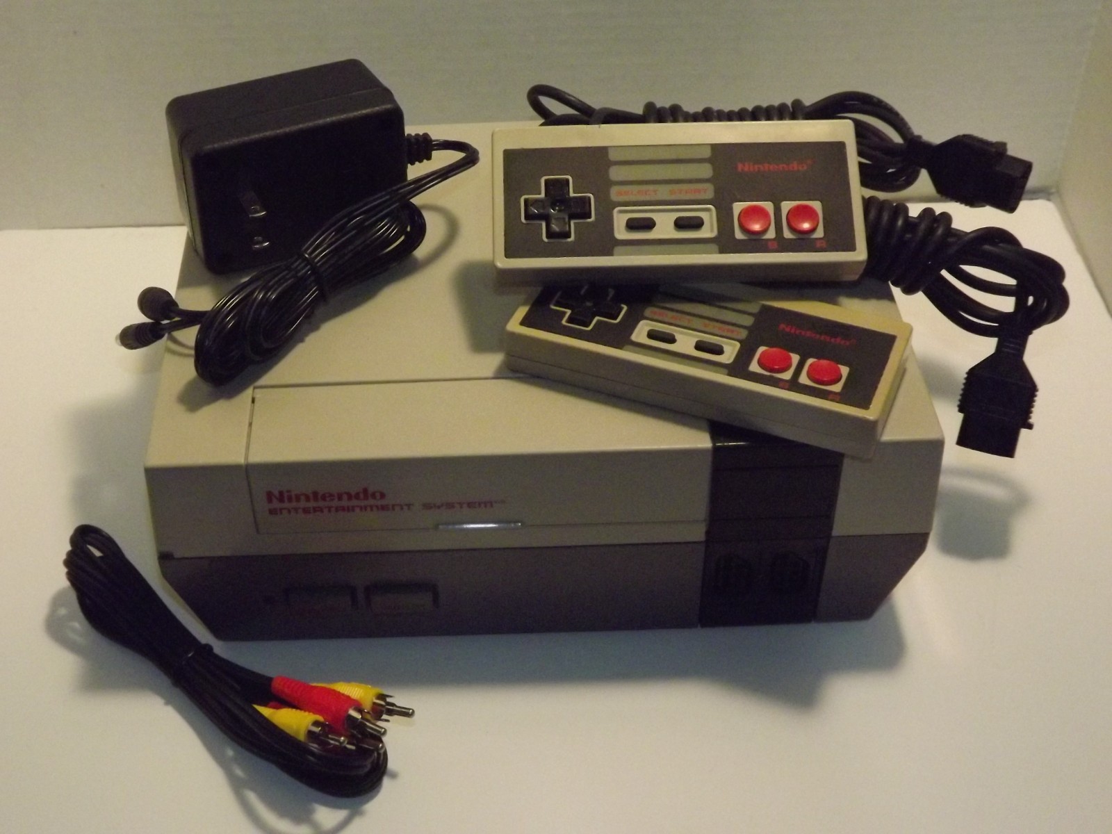 Nintendo NES System Console OEM 72 Pin, Controllers and Mario- Restored & Tested