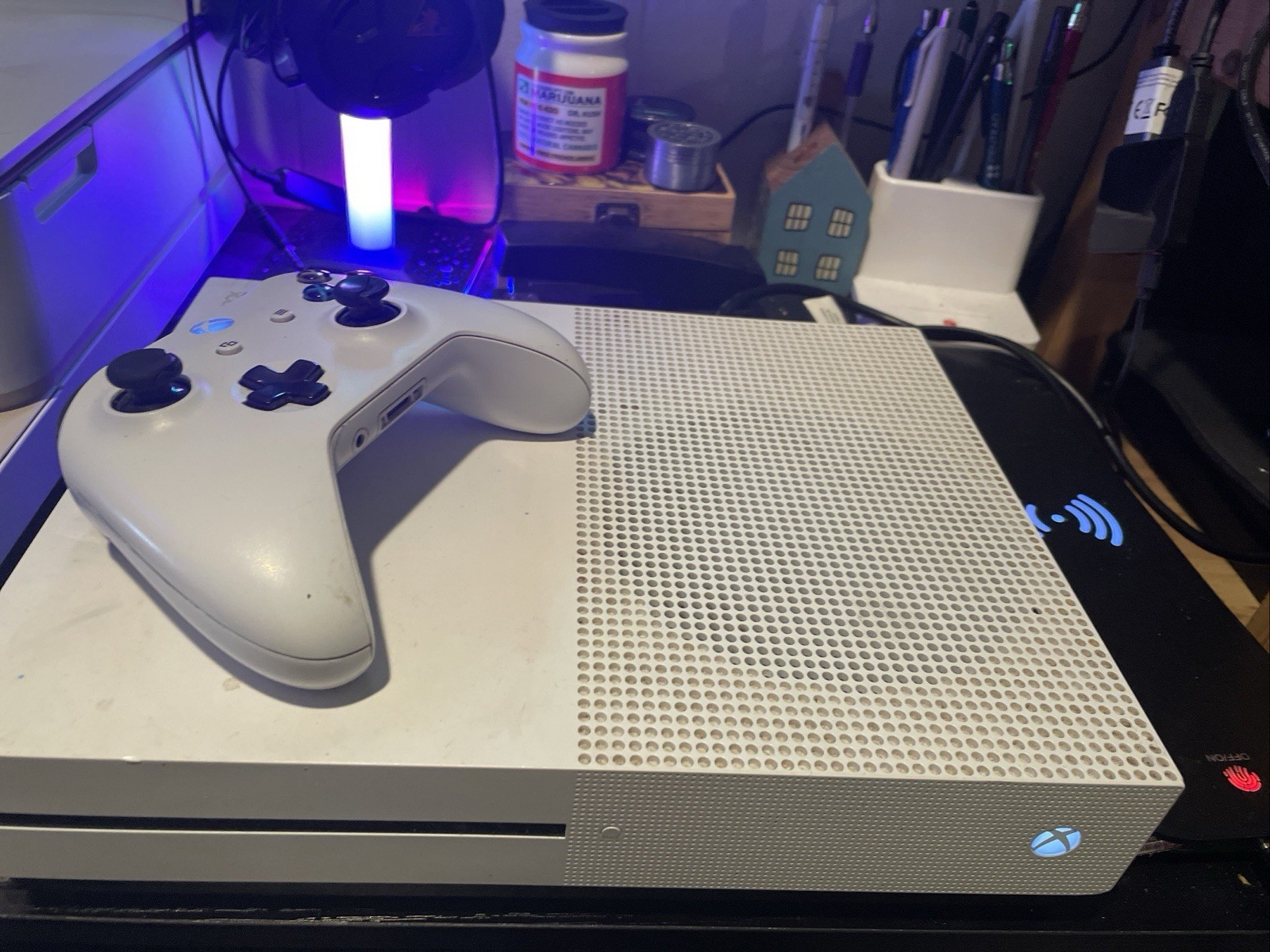 Microsoft Xbox One S White Console 1TB With Controller And Power Cord No HDMI