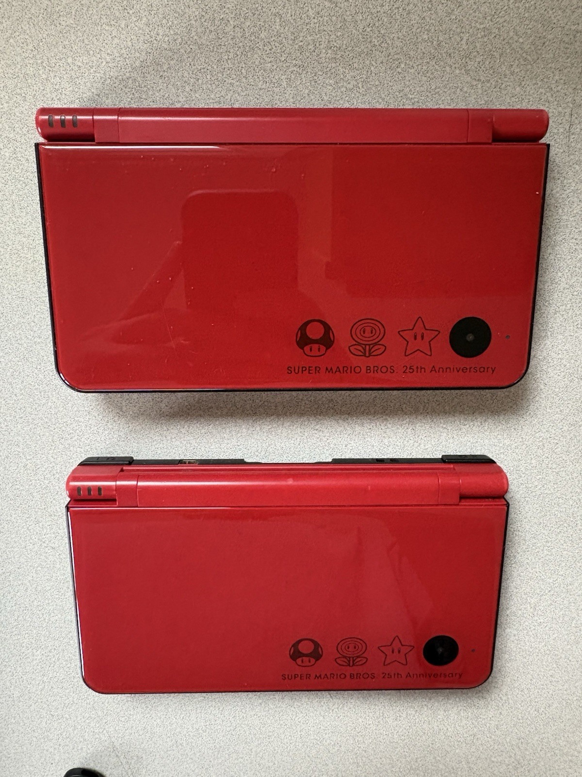 Nintendo DSi XL Super Mario Bros. 25th Anniversary Edition Red (2x) FOR PARTS
