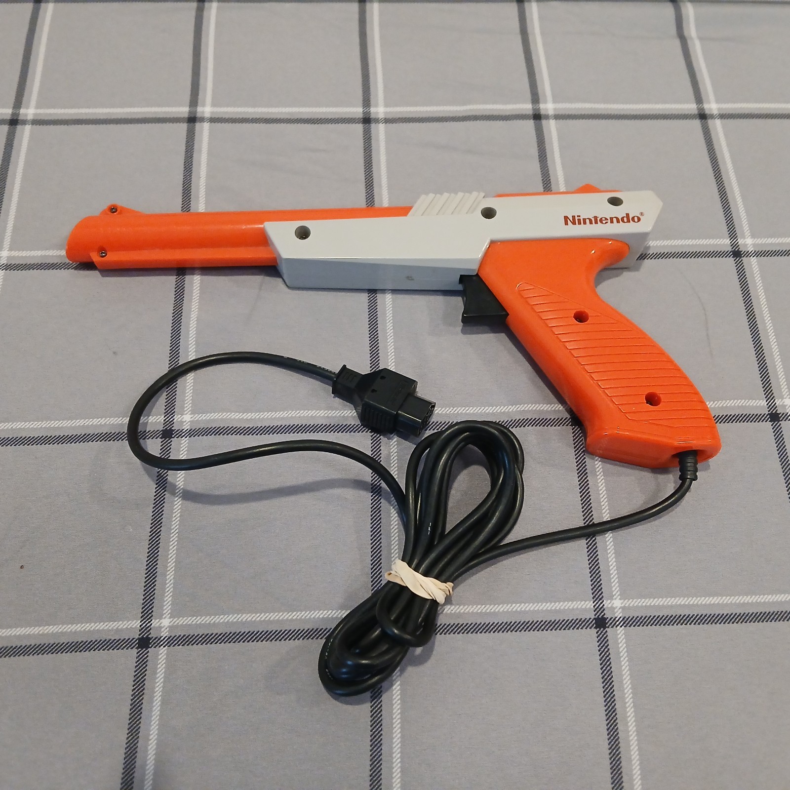 NES Console Bundle – Includes Super Mario Bros & Duck Hunt w/ Zapper