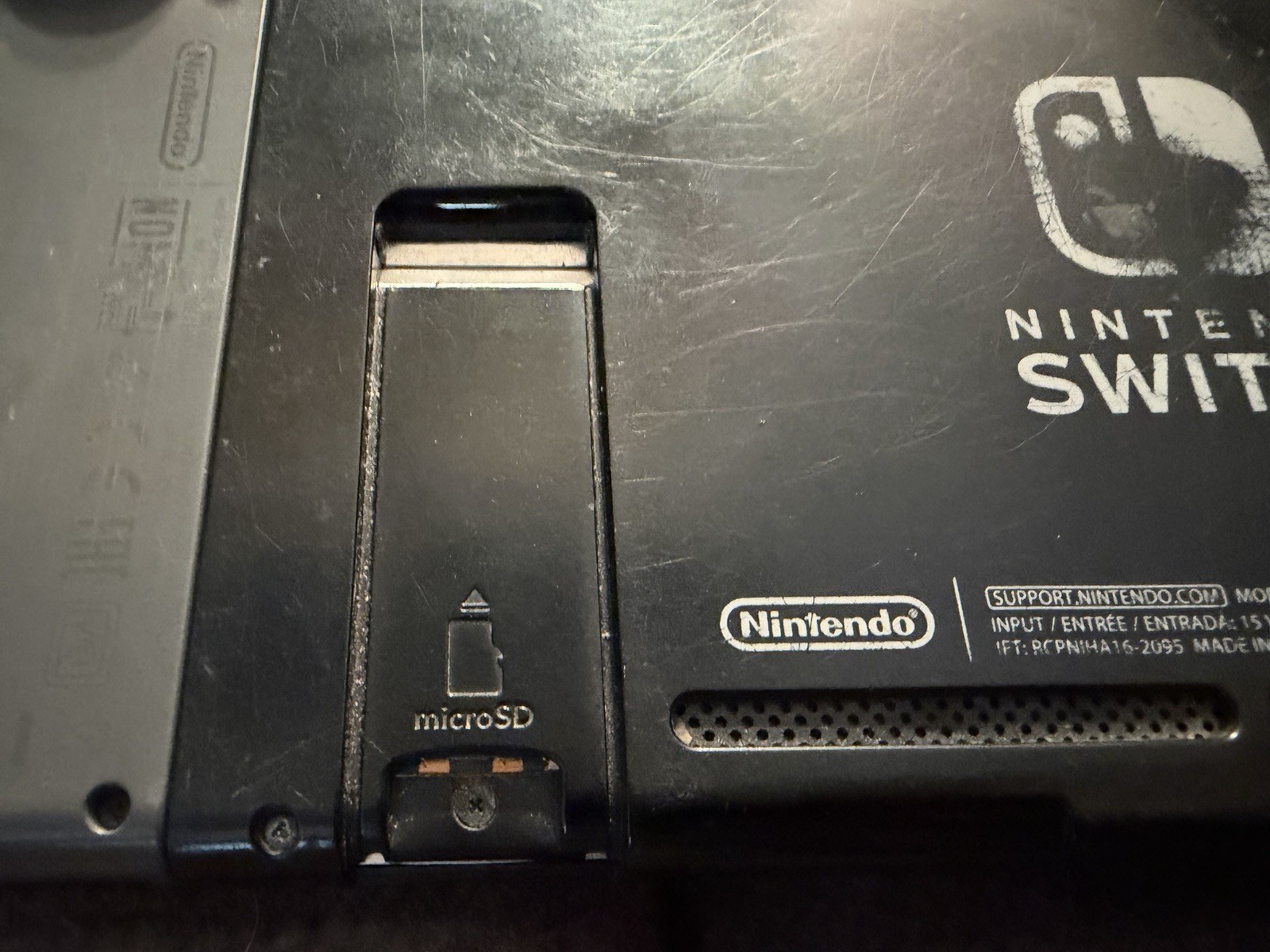 Nintendo HAC-001 32GB Switch Console W/ Gray Joycons