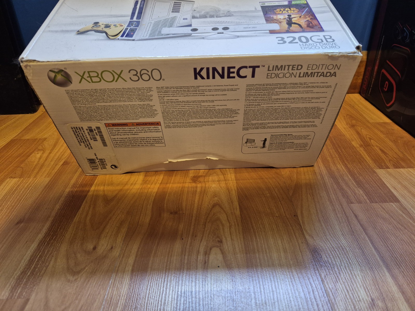 Microsoft Xbox 360 320GB Kinect Star Wars Limited Edition, Working w/box