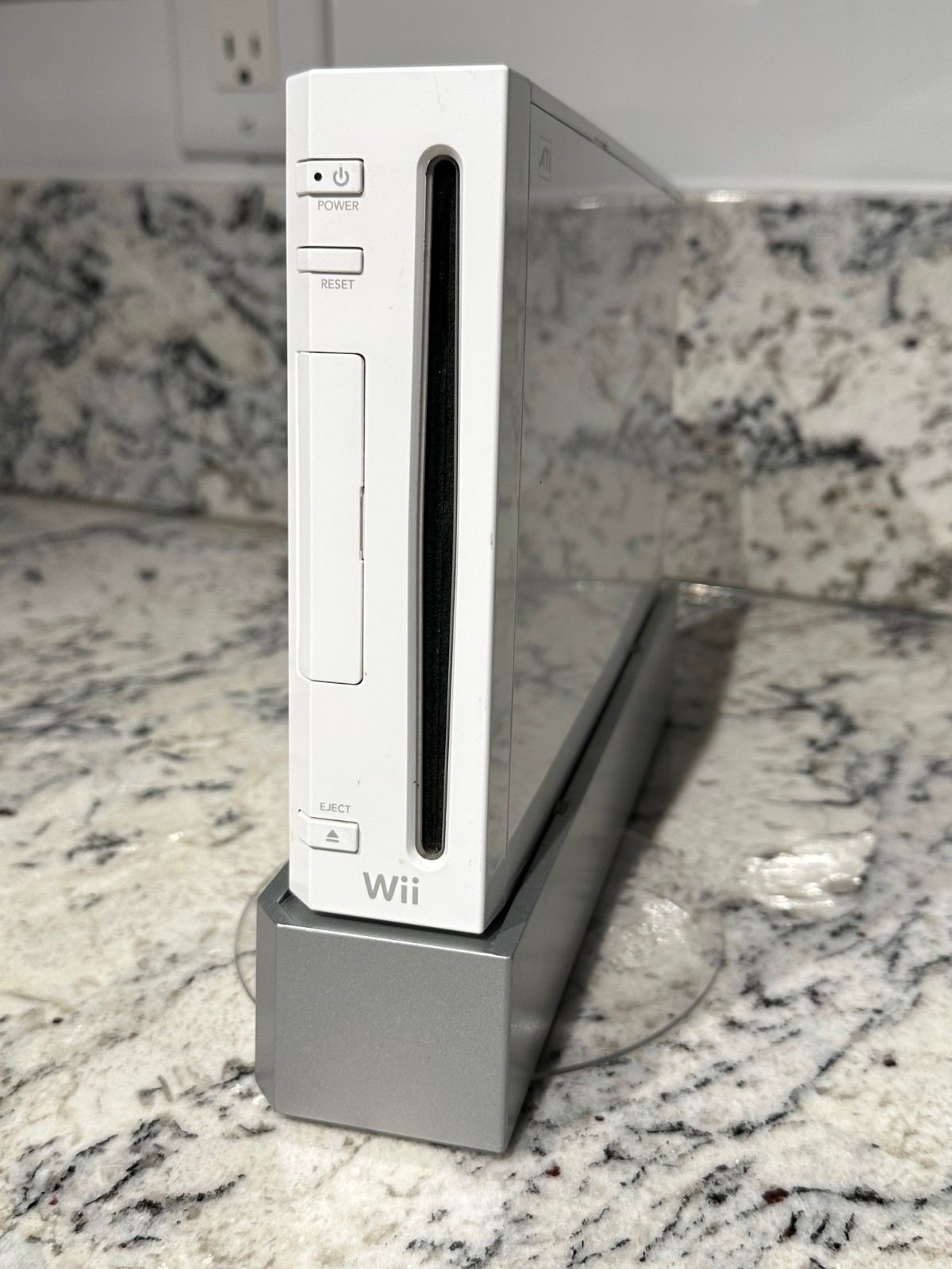 NINTENDO Wii Console Bundle RVL-001 w/ Manuals, Power Supply & AV Cables TESTED