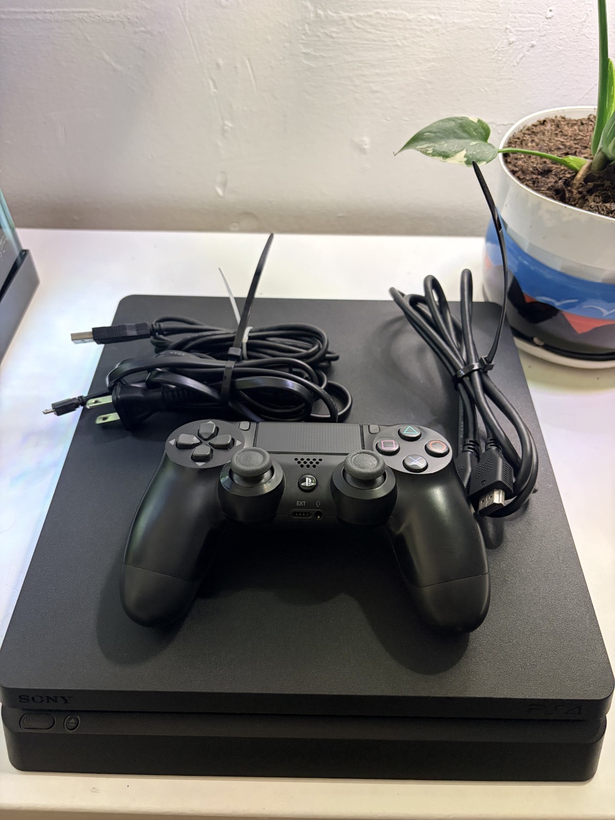 Sony PlayStation 4 Slim 1TB Console (FW 10.01)