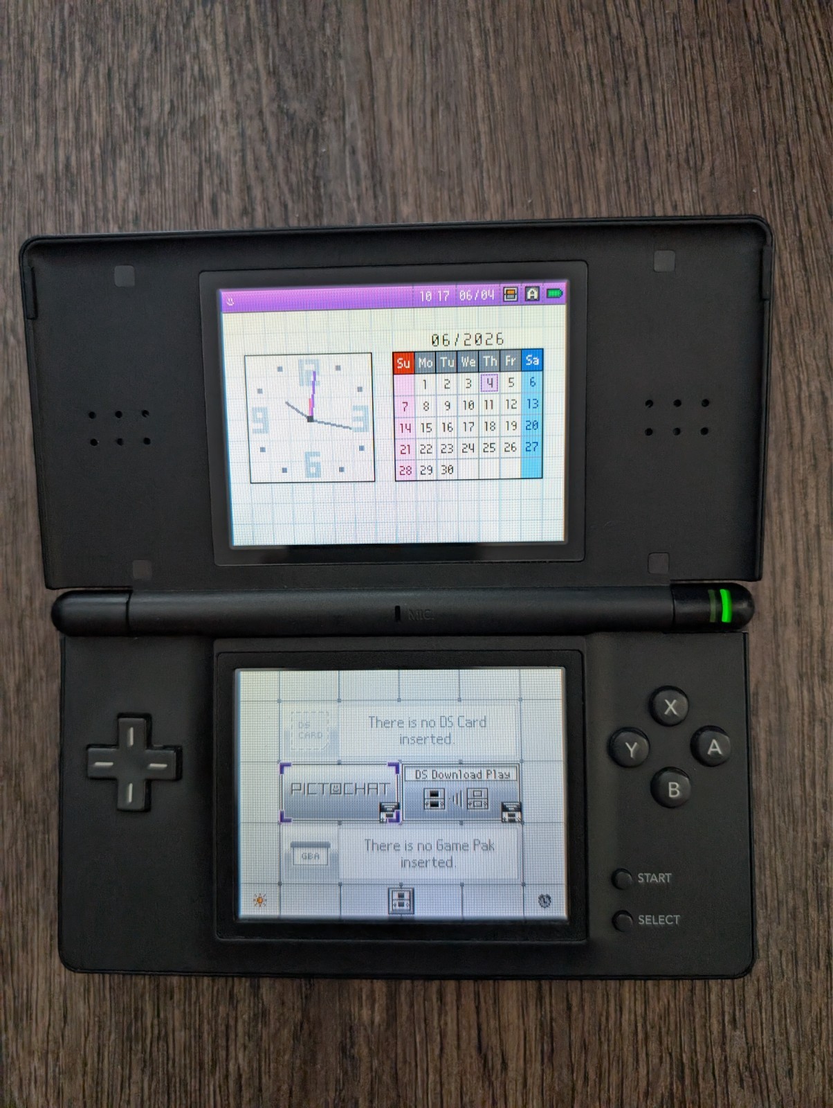 Nintendo DS Lite Handheld Gloss Black w/ slot cover + stylus – FULLY TESTED