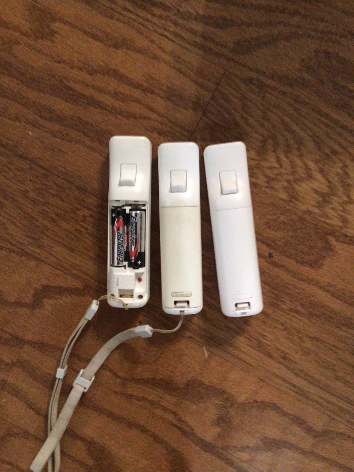Nintendo Wii RVL-001 1TB & 2 RVL-001 standard 3 Power Chords Controllers
