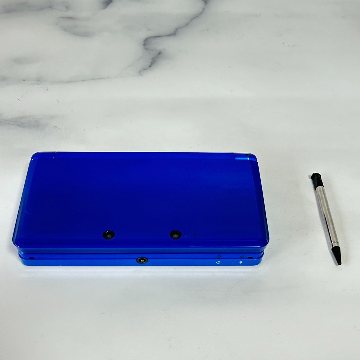 Nintendo 3DS Region Free Console Various selected colors Charger + SD