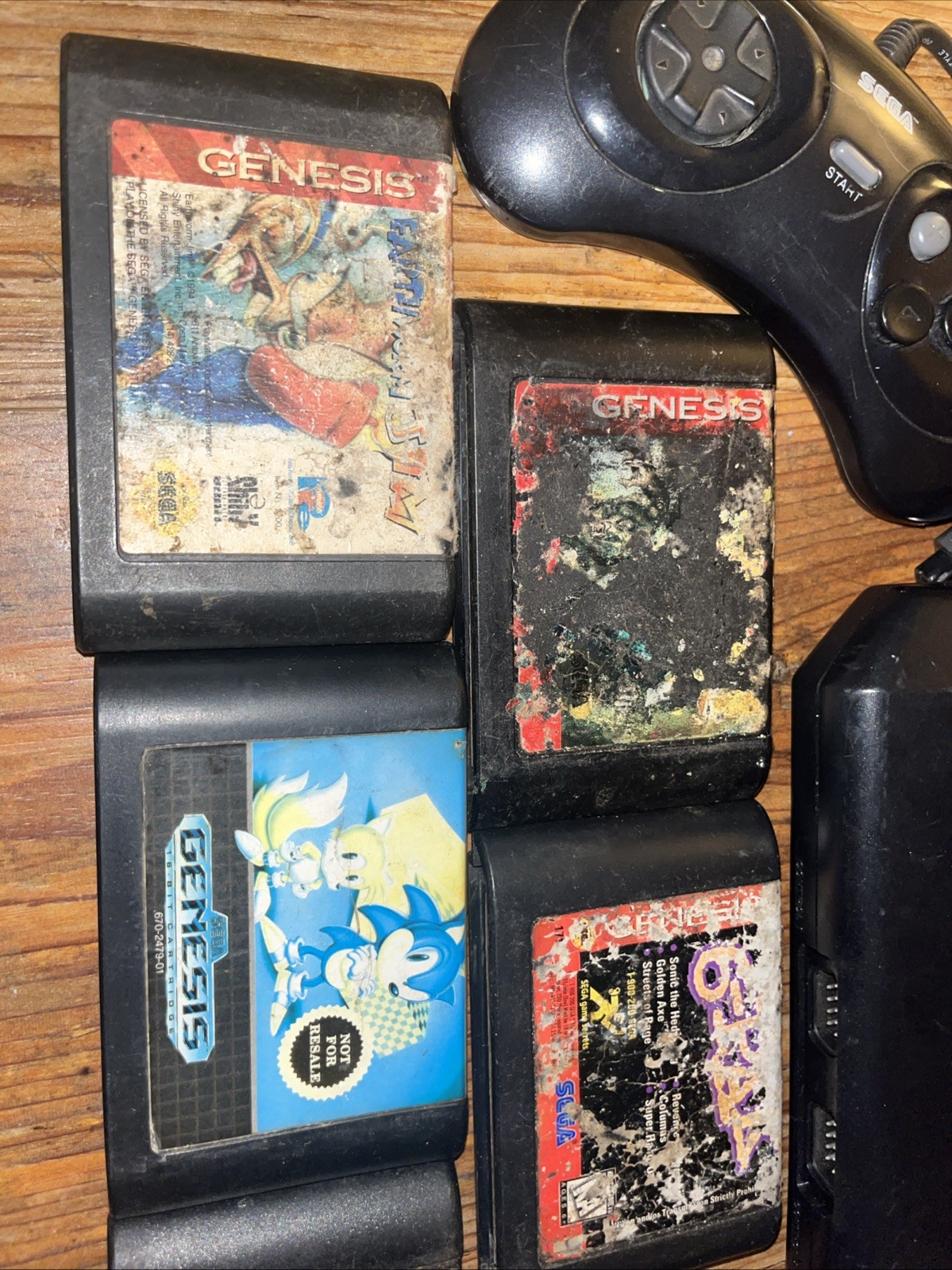 Sega Genesis Model 2 Console MK-1631 Bundle 6 Games – Sonic 1 2 3 – Earthworm +
